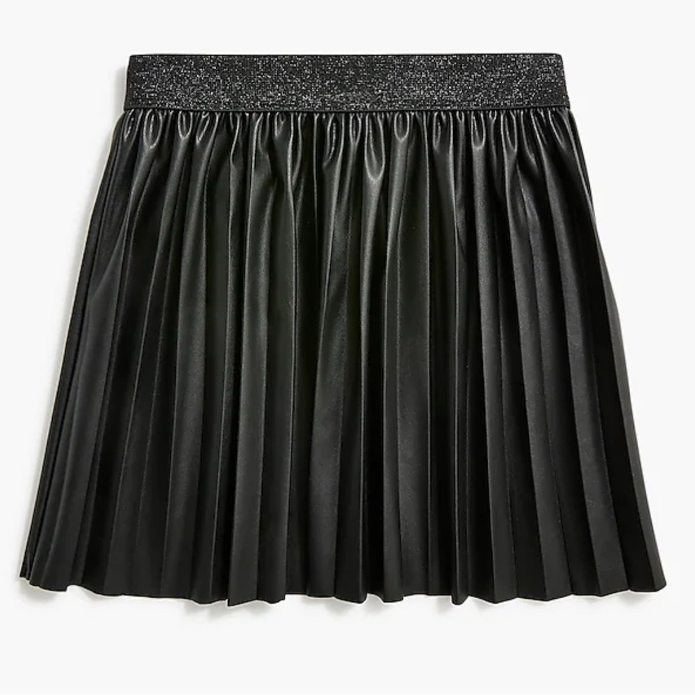 Brand New Girl's faux leather pleated skirt (Size 14)